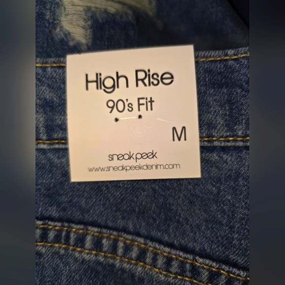 Sneak Peek High Rise 90's Fit Denim Short- size Medium- NWT - Picture 3 of 6